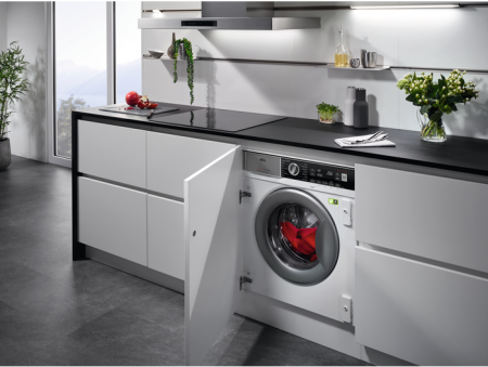 Стиральная машина AEG L8FBE48SRI Стиральная машина AEG L8FBE48SRI