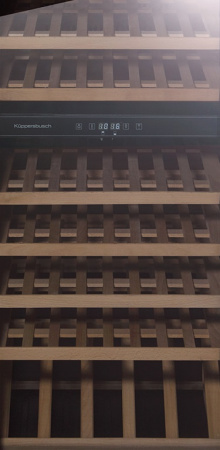 Встраиваемый холодильник для охлаждения вина Kuppersbusch FWK 4800.0 S3