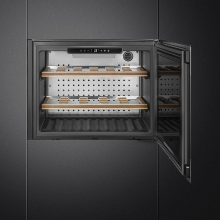 Винный холодильник Smeg CVI321X3 Винный холодильник Smeg CVI321X3