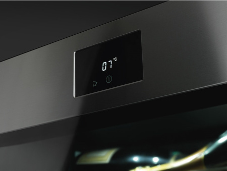 Холодильный шкаф для вина Smeg CVI318XS Холодильный шкаф для вина Smeg CVI318XS