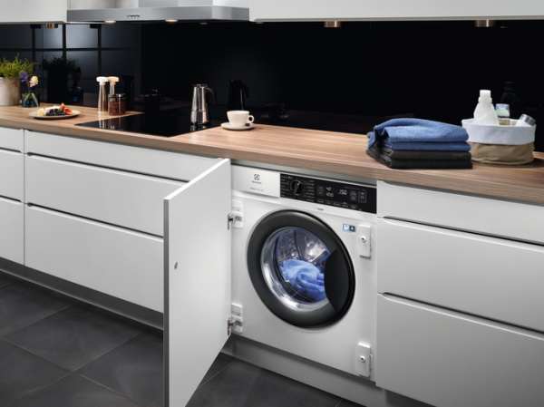 Стиральная машина Electrolux EW7F348SI Стиральная машина Electrolux EW7F348SI