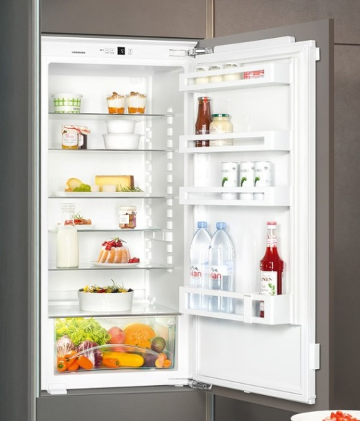 Встраиваемый холодильник Liebherr SBS 33I2 (комбинация из моделей IK 2320 и IG 1024)