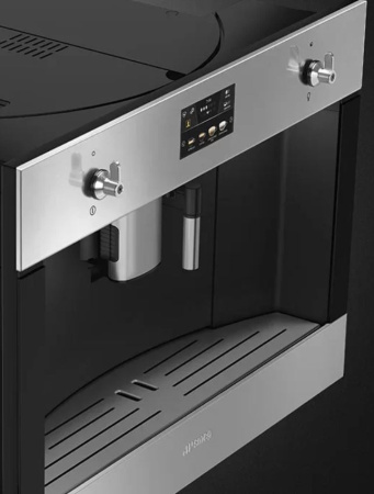 Встраиваемая кофемашина Smeg CMS4303X